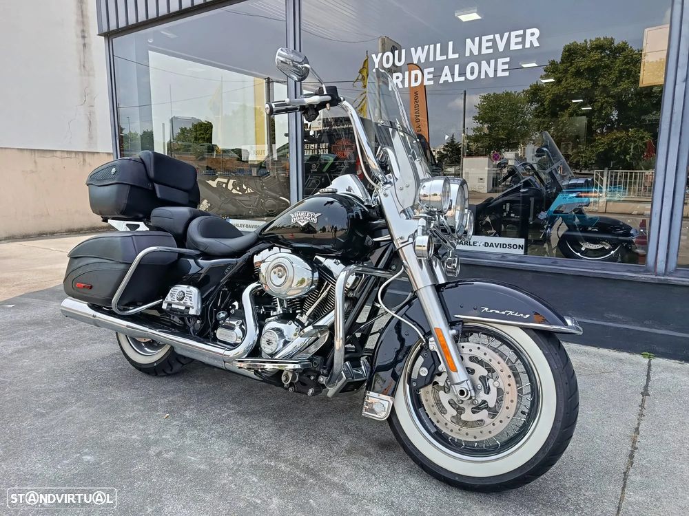 Harley-Davidson Road King Classic - 24