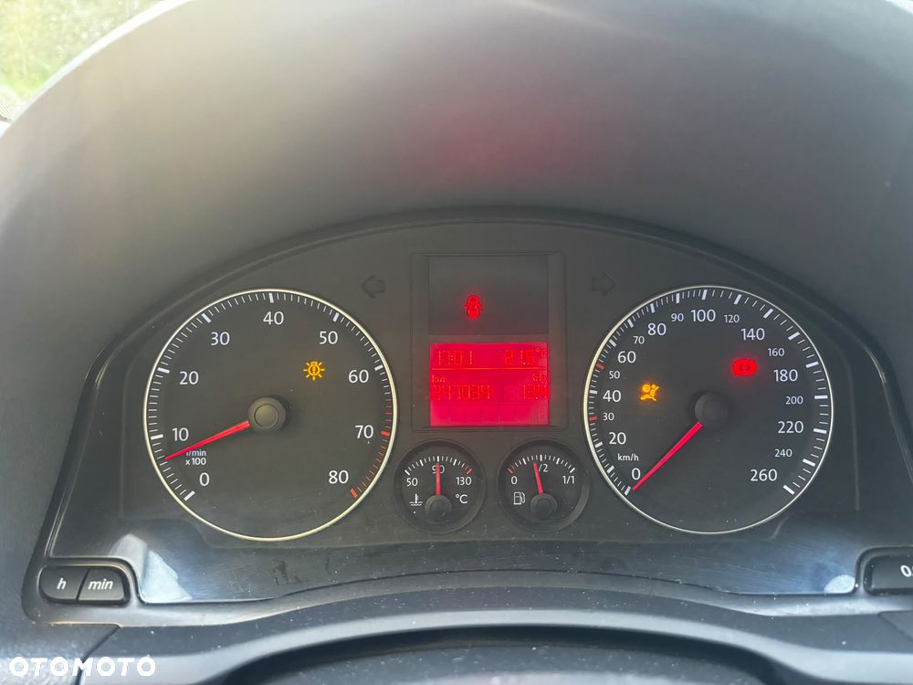Volkswagen Golf - 8