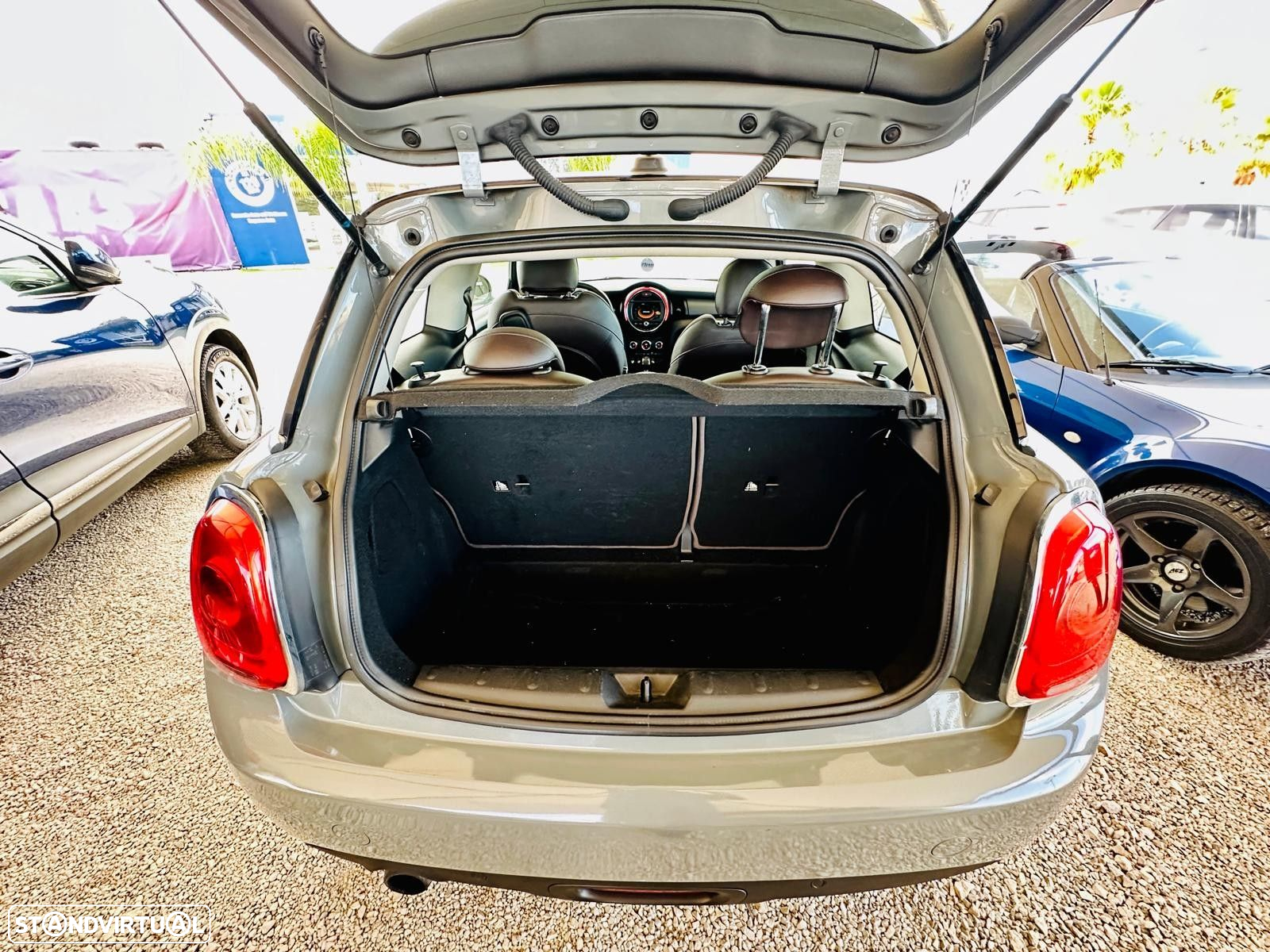 MINI 3 Portas Cooper Aut. - 31