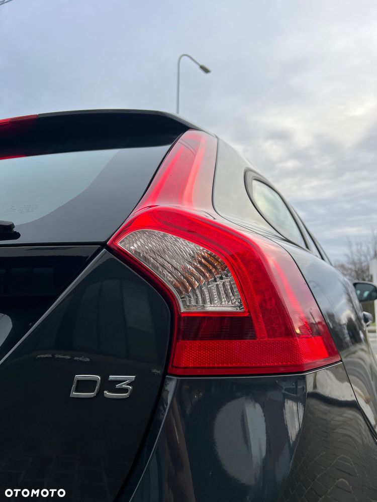 Volvo V60 D3 Momentum Core - 20