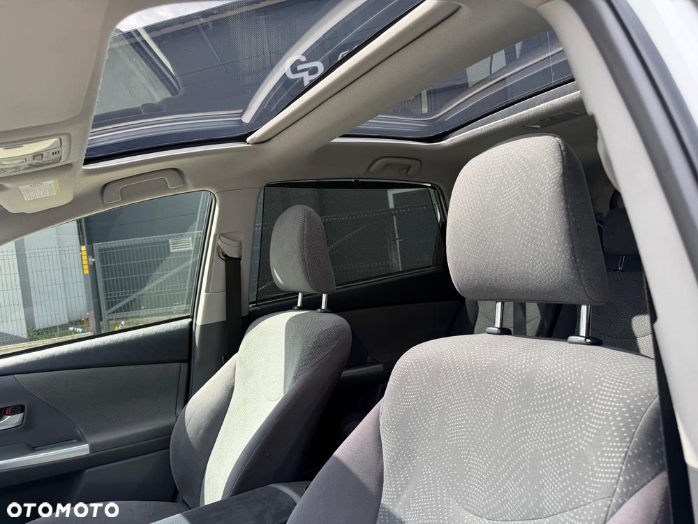 Toyota Prius+ (Hybrid) Executive - 13
