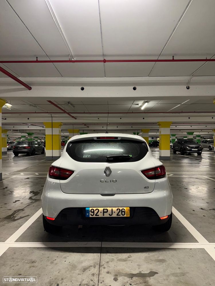 Renault Clio 1.5 dCi Comfort - 4