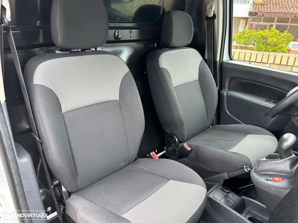 Renault KANGOO 33KWh IVA DEDUTIVEL NACIONAL - 8