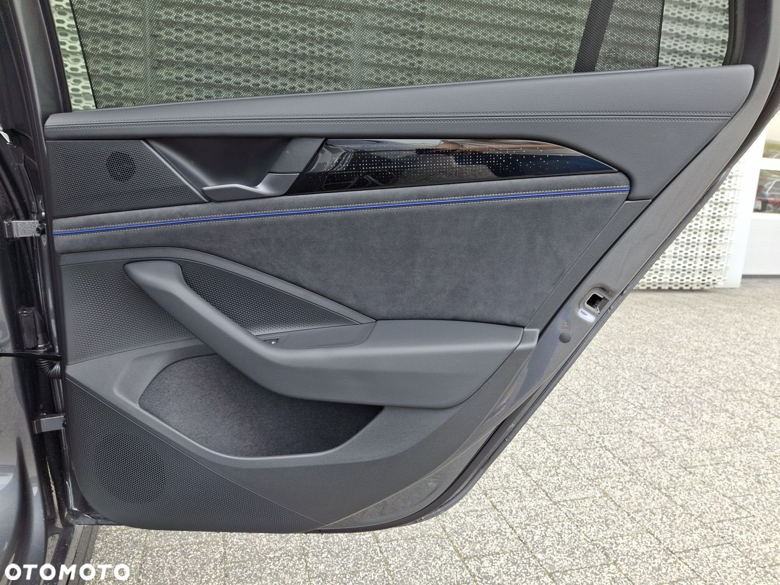 Volkswagen Passat - 18
