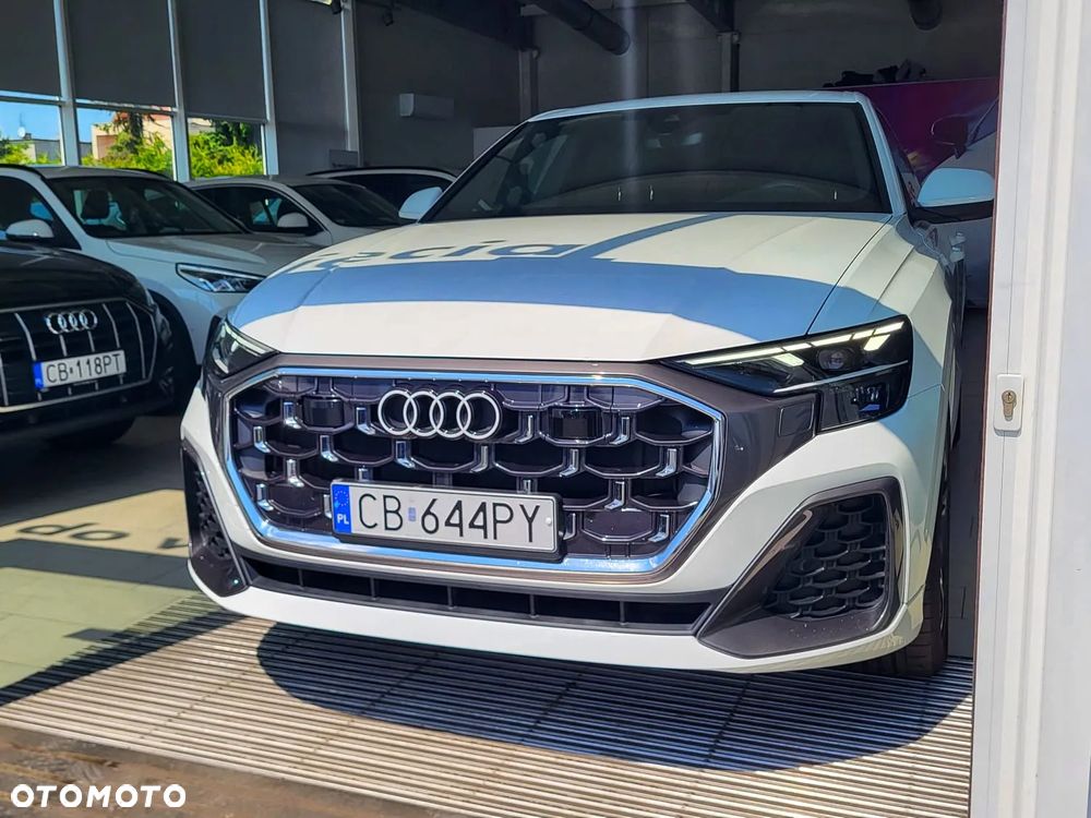 Audi Q8 - 3