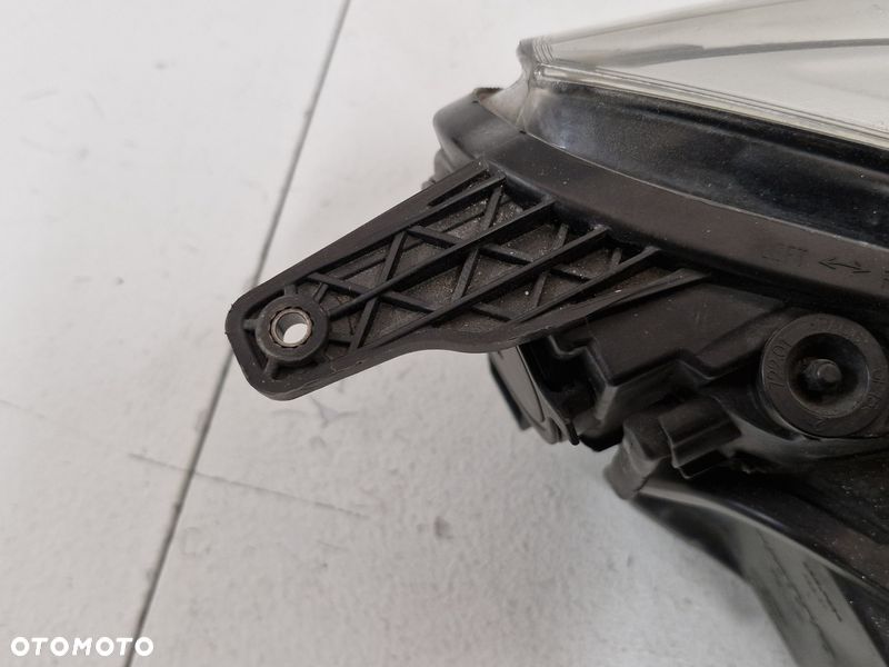 VOLVO V40 2 II LAMPA LEWY PRZÓD LEWA PRZEDNIA REFLEKTOR XENON UK 31283334 - 5