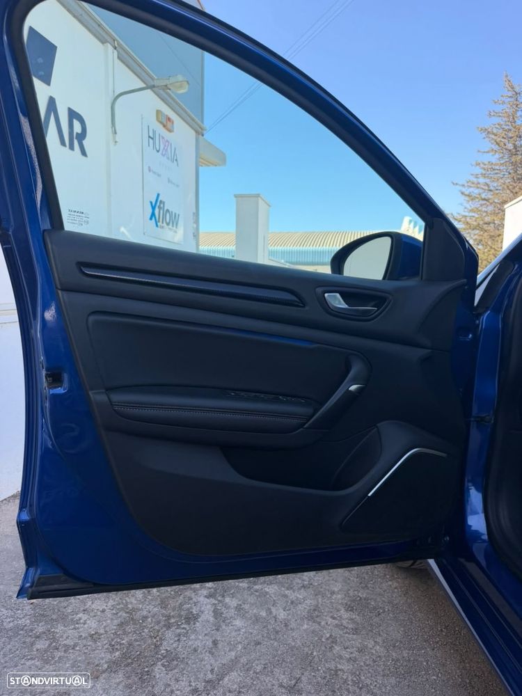 Renault Mégane Sport Tourer 1.6 E-Tech Plug-In Hybrid R.S. Line - 30