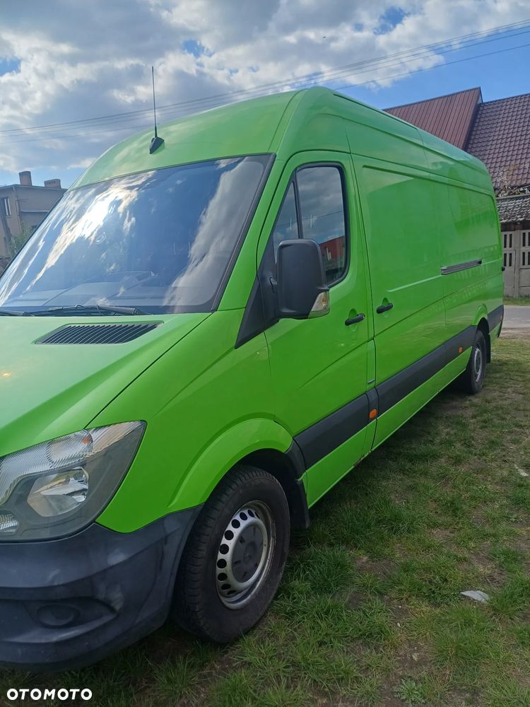 Mercedes-Benz Sprinter - 11