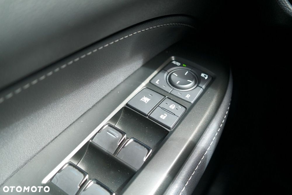 Lexus NX - 22