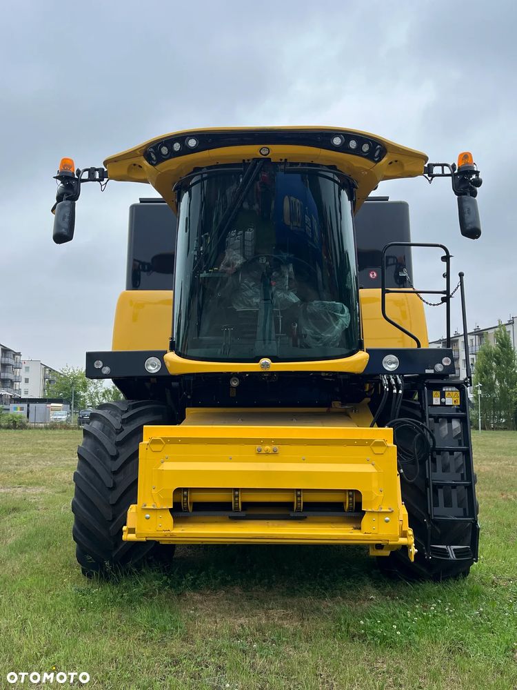 New Holland CH7.70 - 6