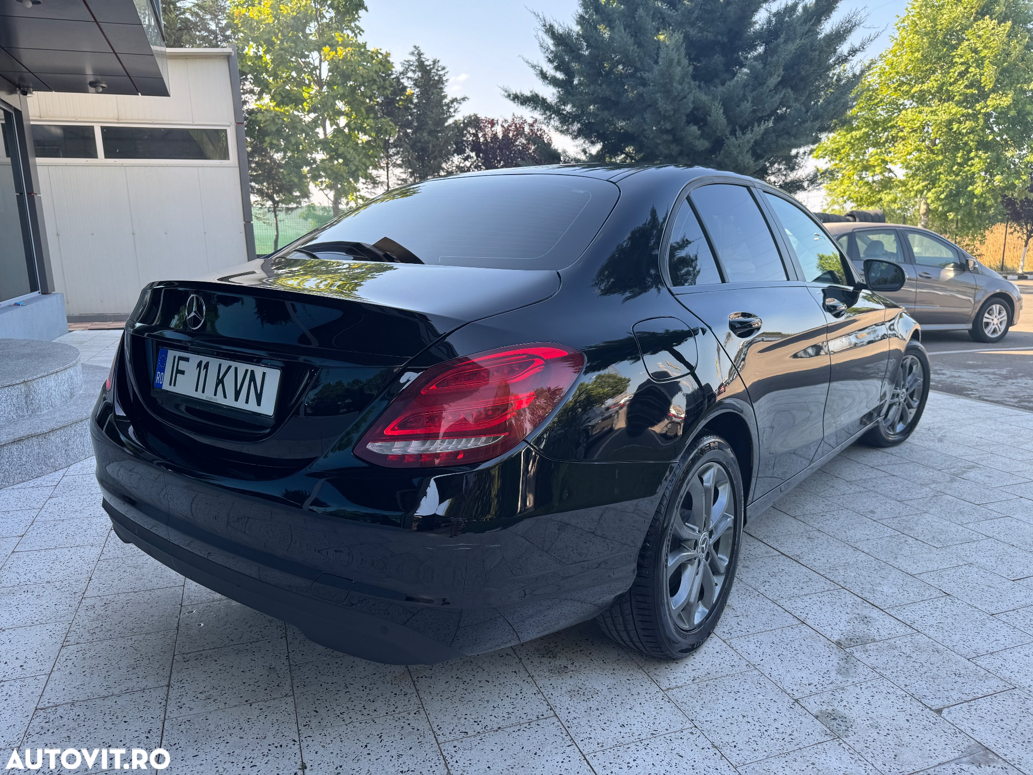 Mercedes-Benz C 180 d T 9G-TRONIC - 2