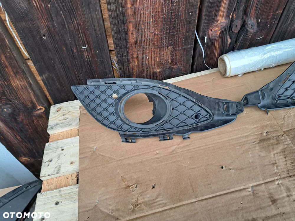Kratki kratka prawa lewa Mercedes A-Klasa III W176 2012-2015 A1768850522 A1768850622 - 3