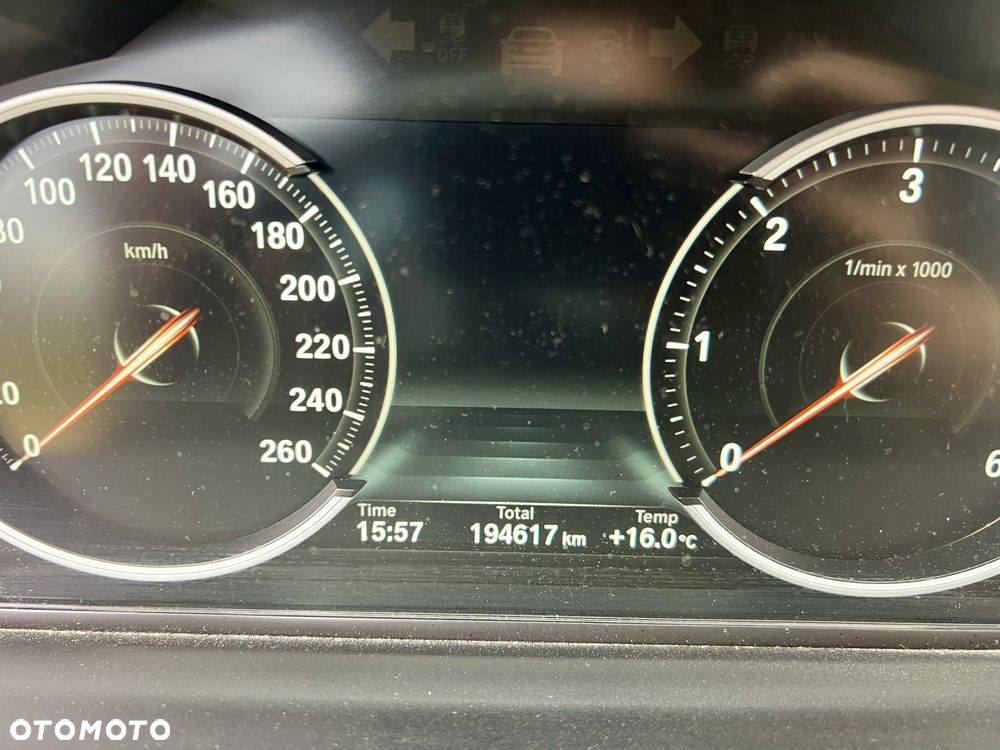 BMW Seria 5 530d xDrive Luxury Line - 2