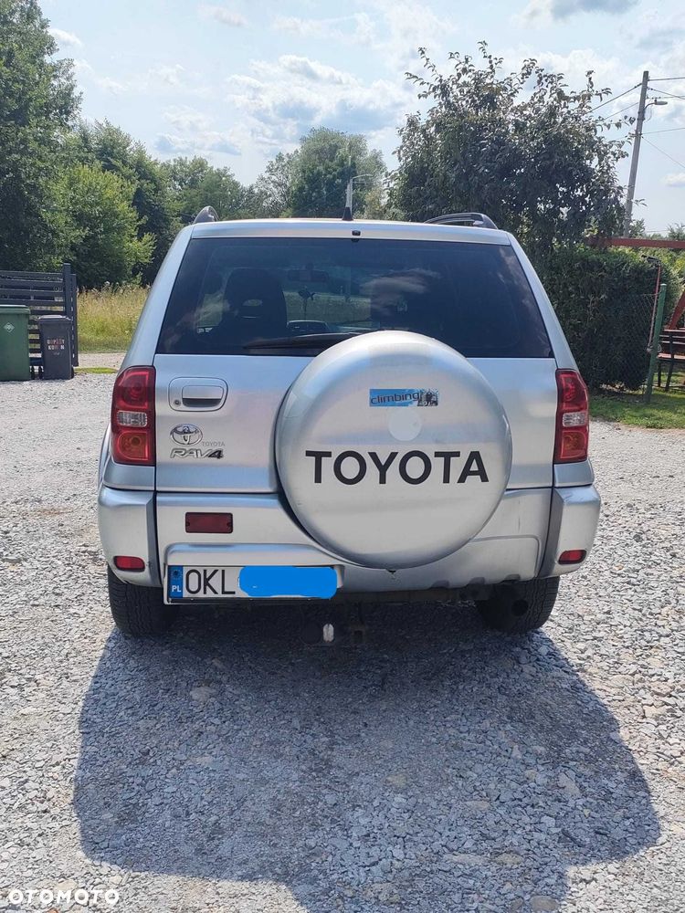 Toyota RAV4 - 6