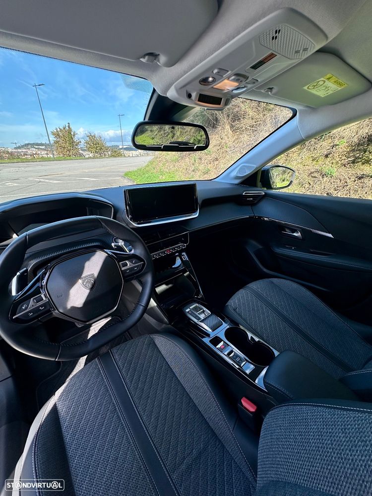 Peugeot 208 1.2 Hybrid Allure e-DCS6 - 5