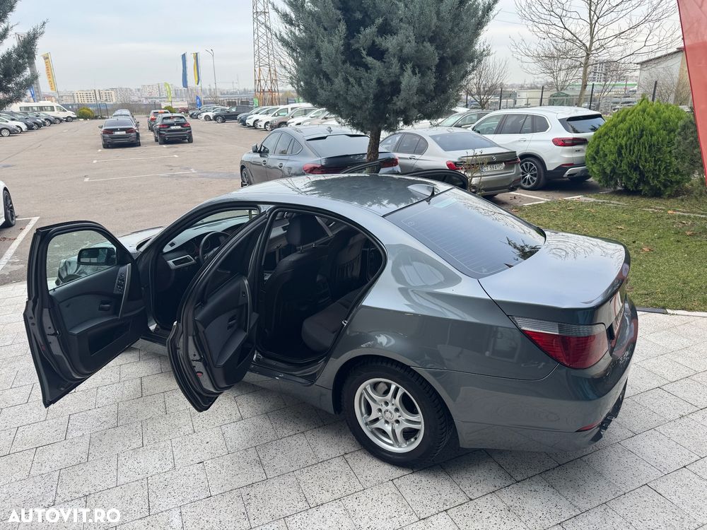 BMW Seria 5 525d Touring Aut. - 22