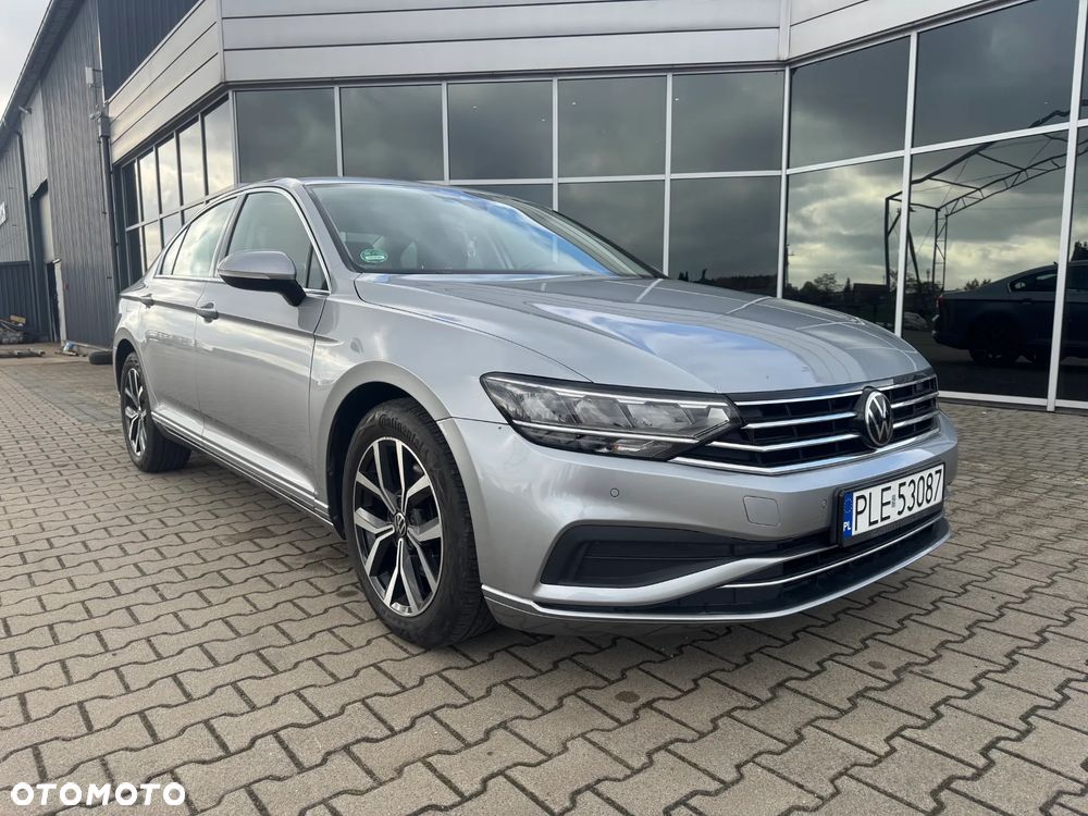 Volkswagen Passat - 7