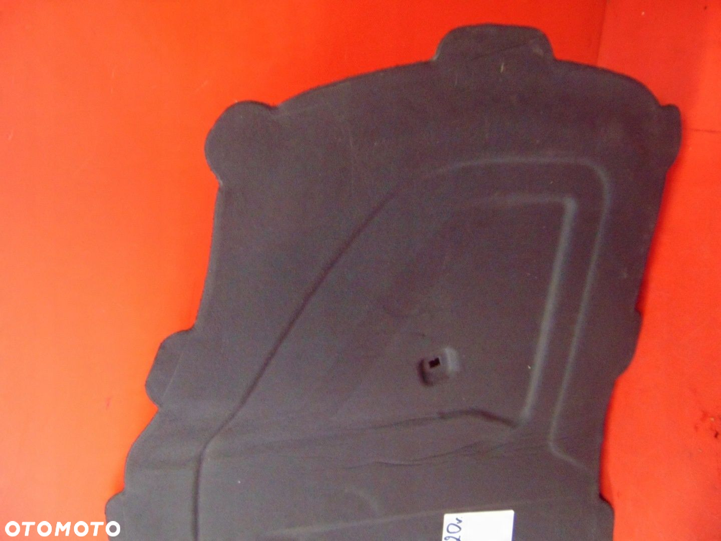 AUDI A6 C8 WYGŁUSZENIE PODBITKA MASKI - 4