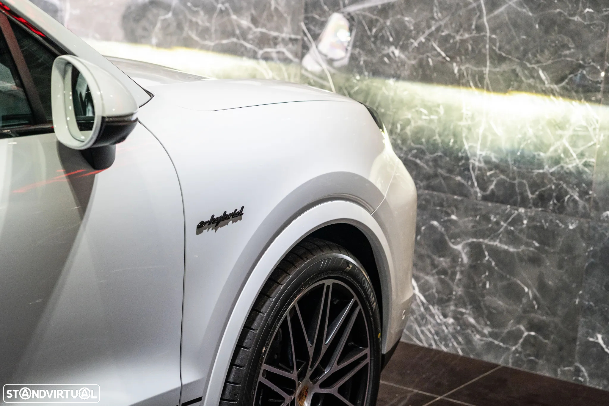 Porsche Cayenne Coupé E-Hybrid - 8