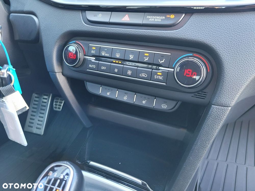 Kia Ceed 1.5 T-GDI Business Line - 22