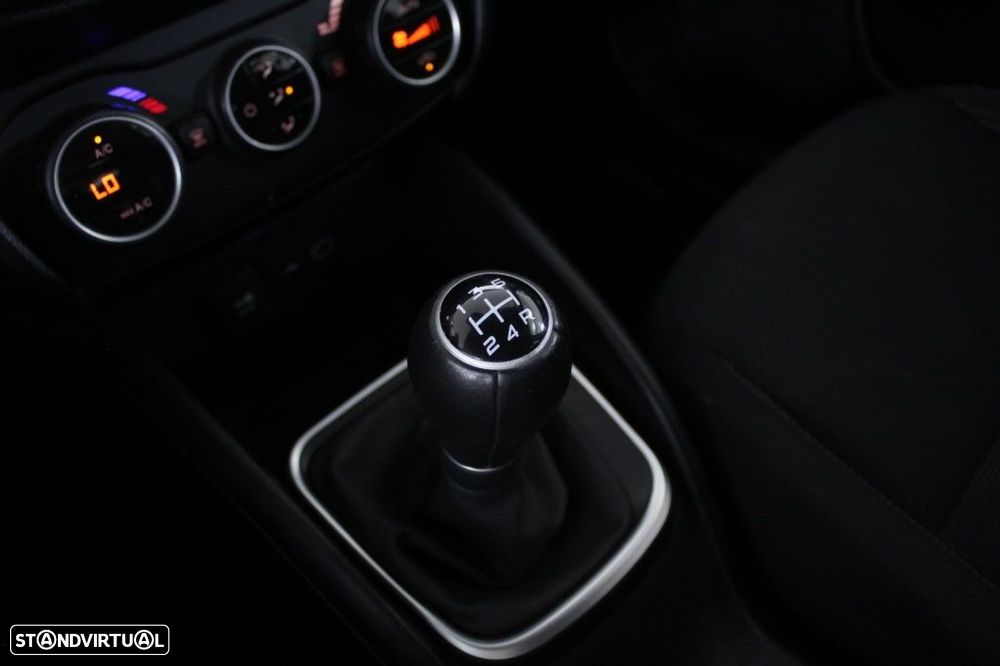 Fiat Tipo Station Wagon 1.3 M-Jet Lounge - 30