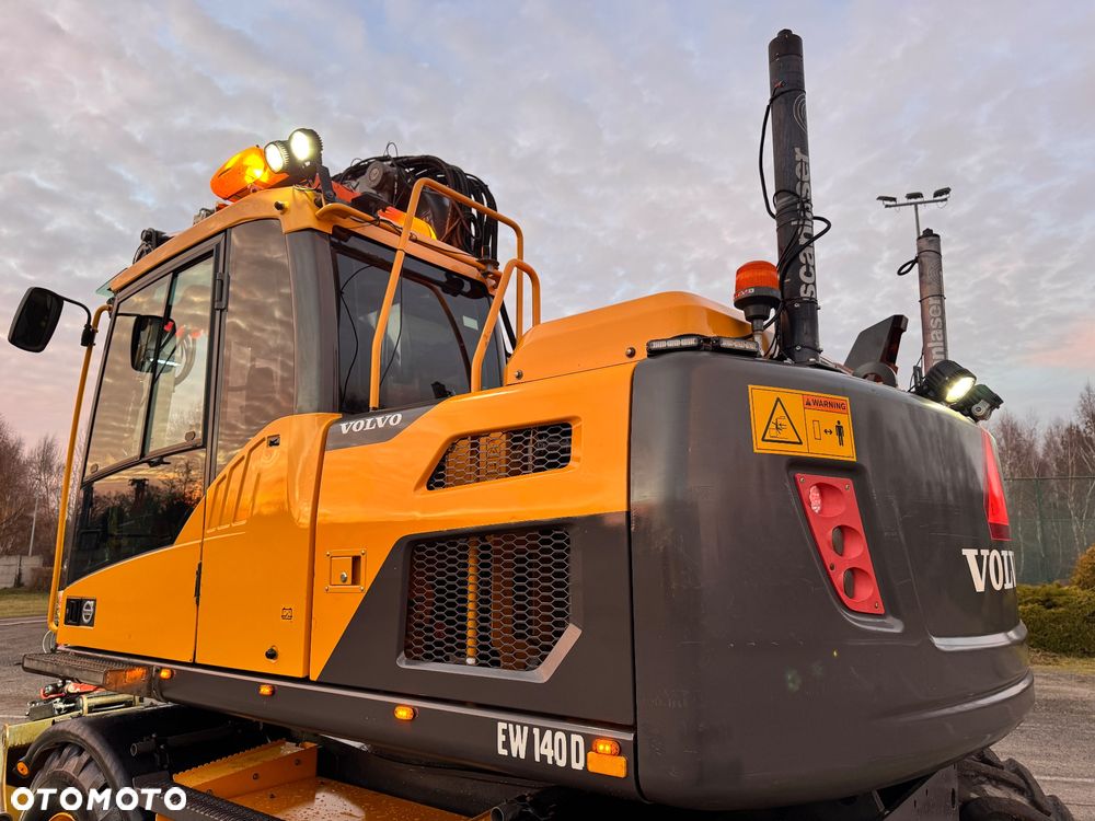 Volvo EW140D - 10