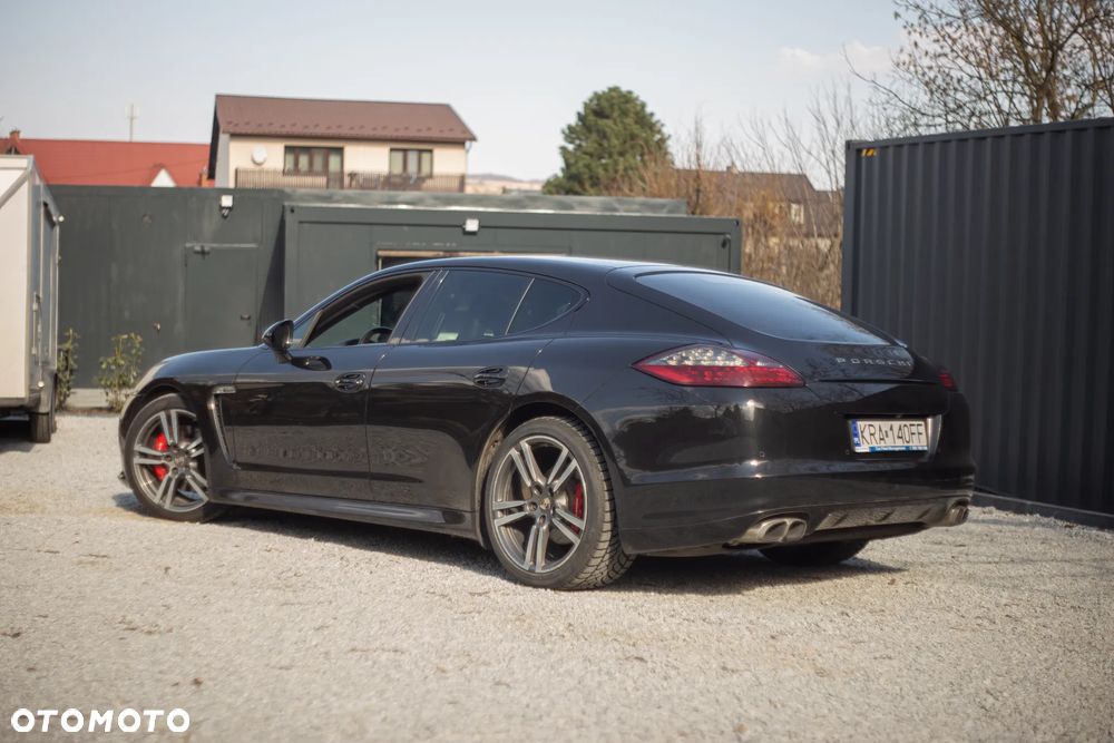 Porsche Panamera 4S PDK - 5