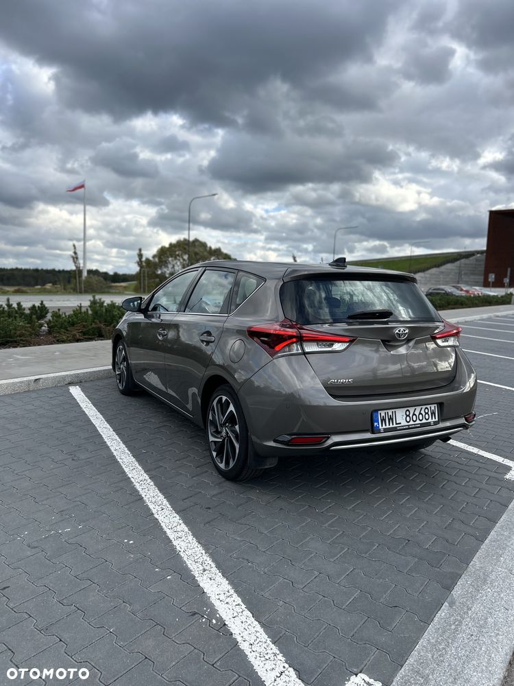 Toyota Auris - 4