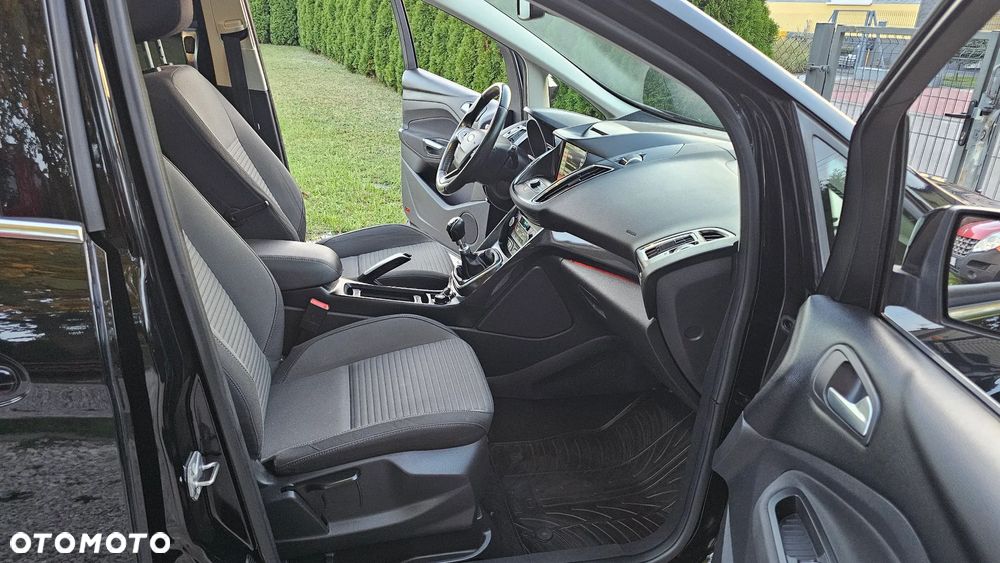 Ford Grand C-MAX - 10
