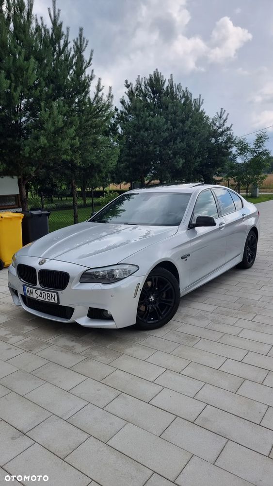 BMW Seria 5 528i xDrive - 13