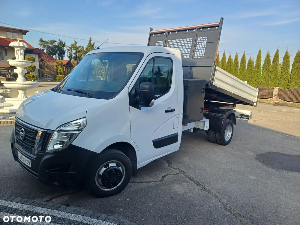 Nissan INTERSTAR - 2