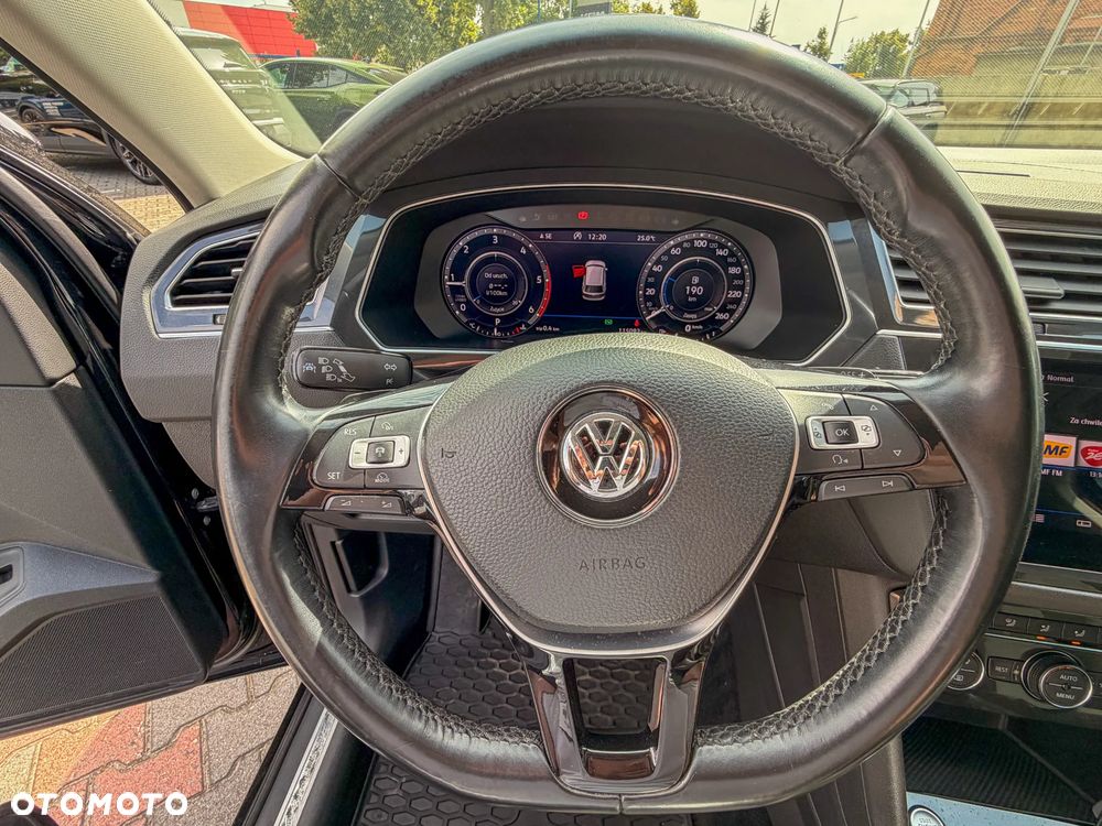 Volkswagen Tiguan - 8