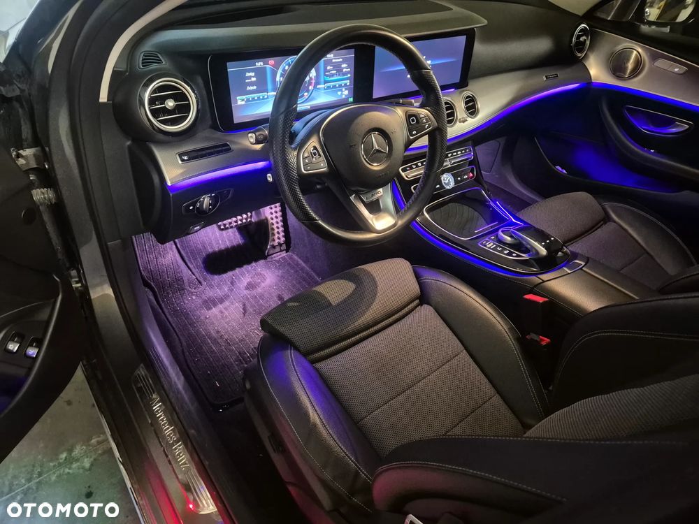 Mercedes-Benz Klasa E 220 d 9G-TRONIC - 14