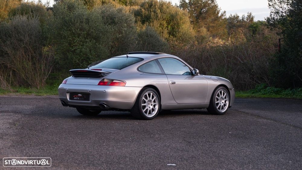 Porsche 911 (996) Carrera 4 Coupé - 2