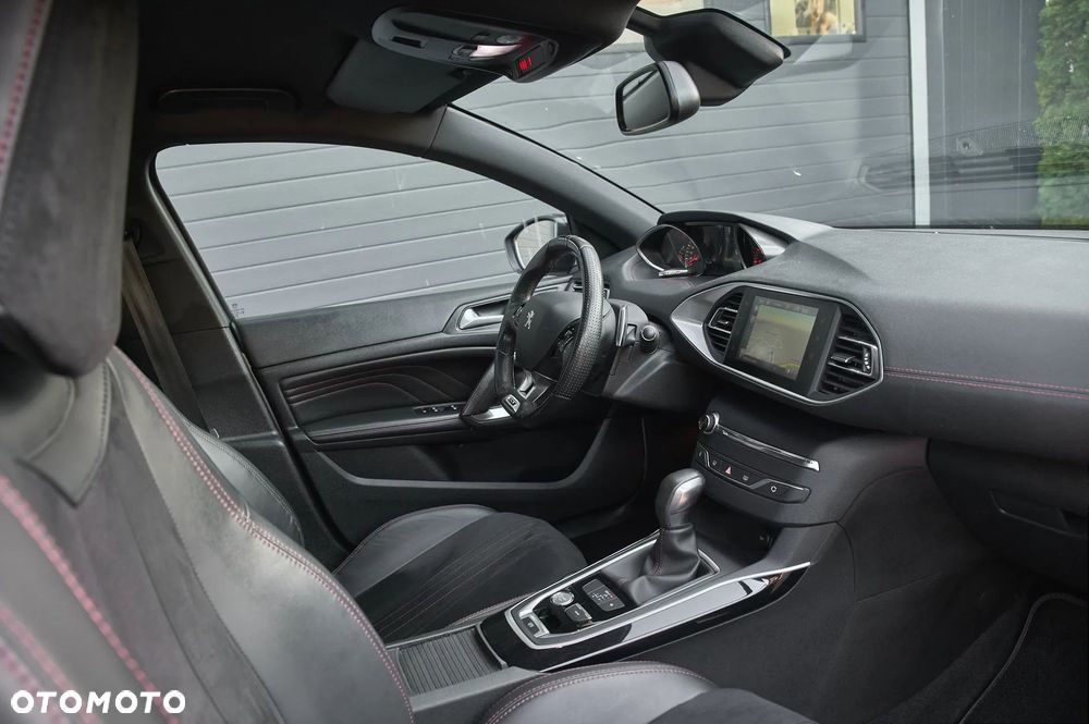 Peugeot 308 - 23