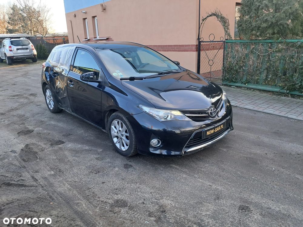 Toyota Auris - 2