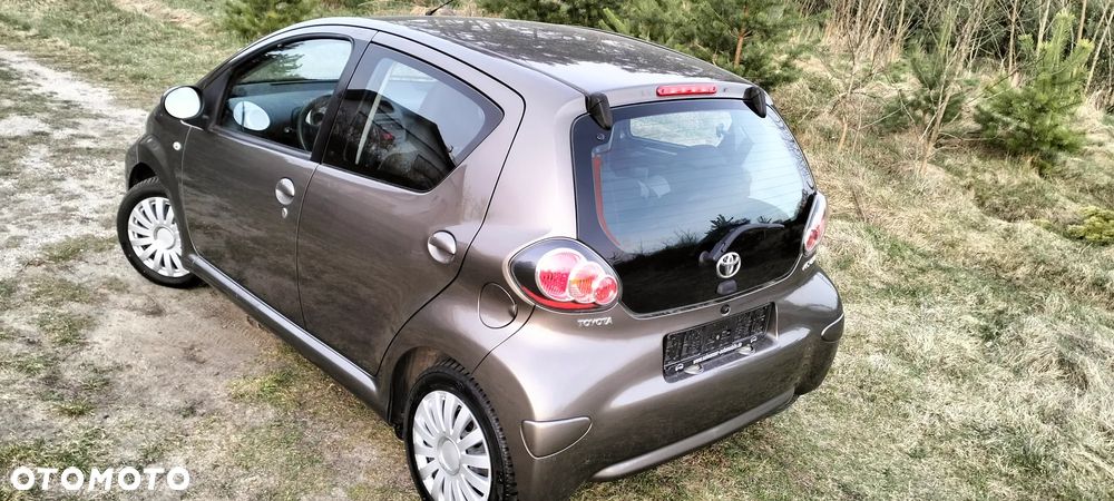 Toyota Aygo x-pose - 19