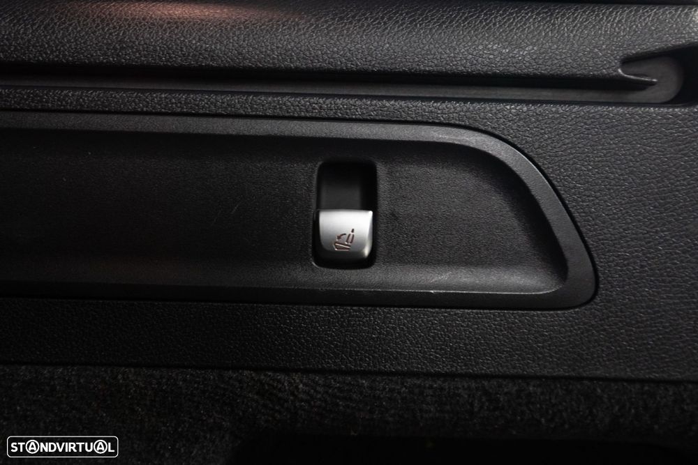 Mercedes-Benz GLC 300 e 4Matic - 14