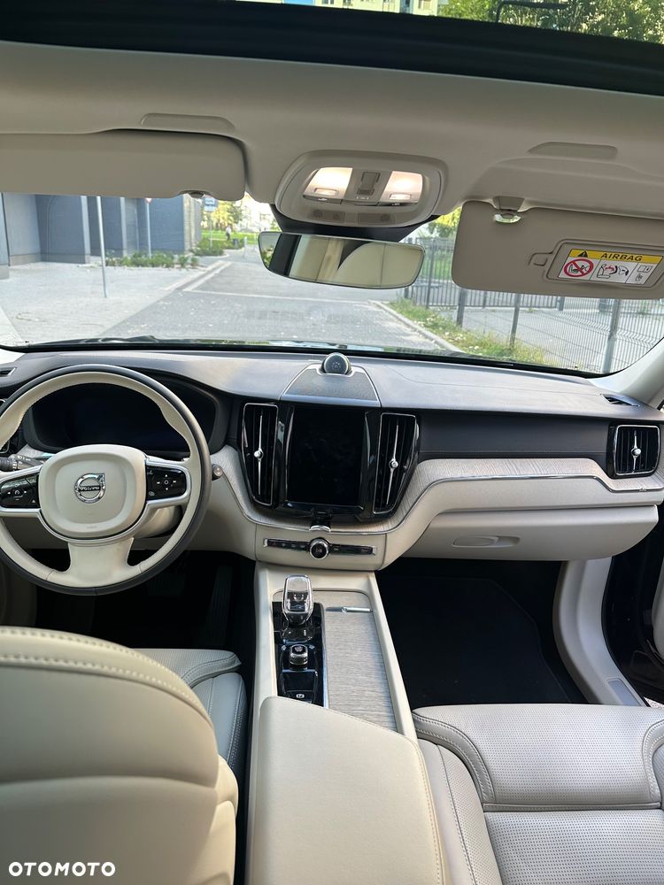 Volvo XC 60 T8 Plug-In Hybrid AWD Inscription - 27