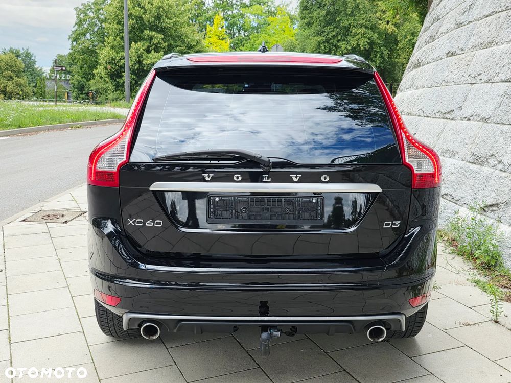 Volvo XC 60 D3 Drive-E R-Design Momentum - 13