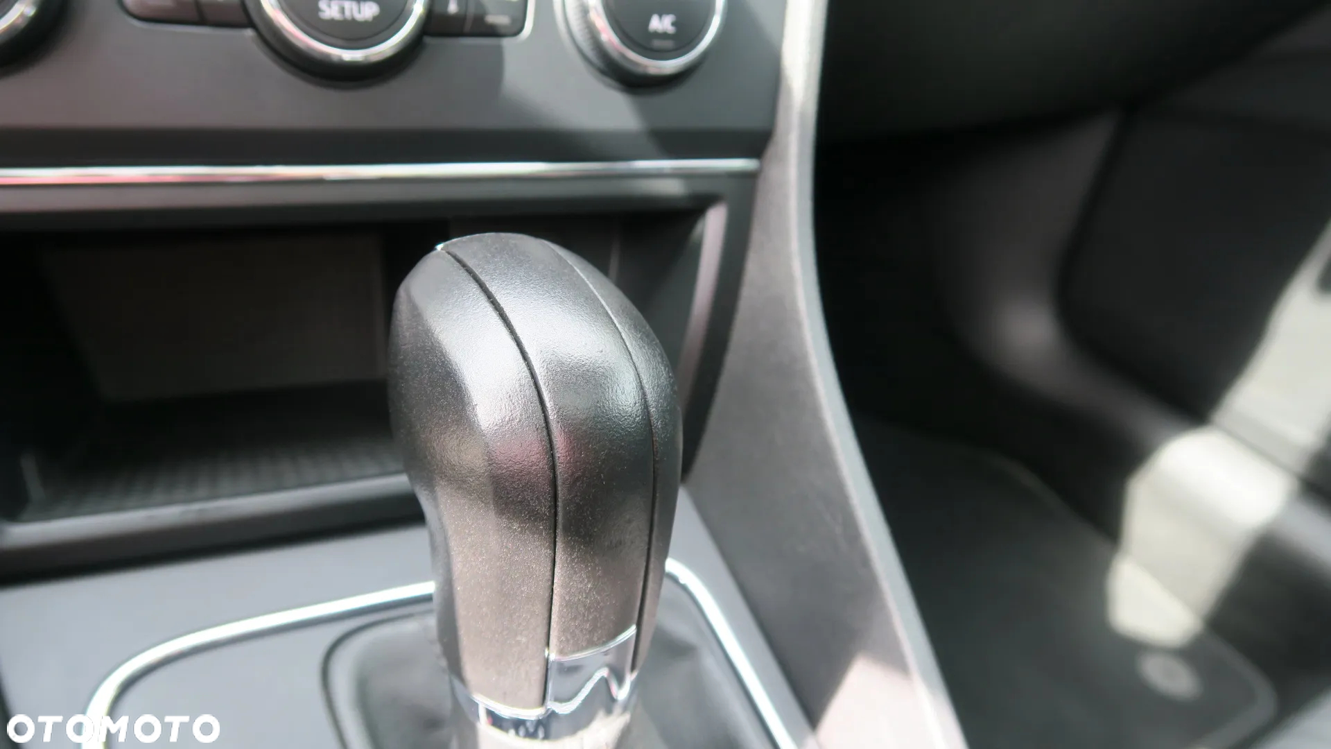 Seat Leon 2.0 TDI DPF Start&Stop DSG XCELLENCE - 25