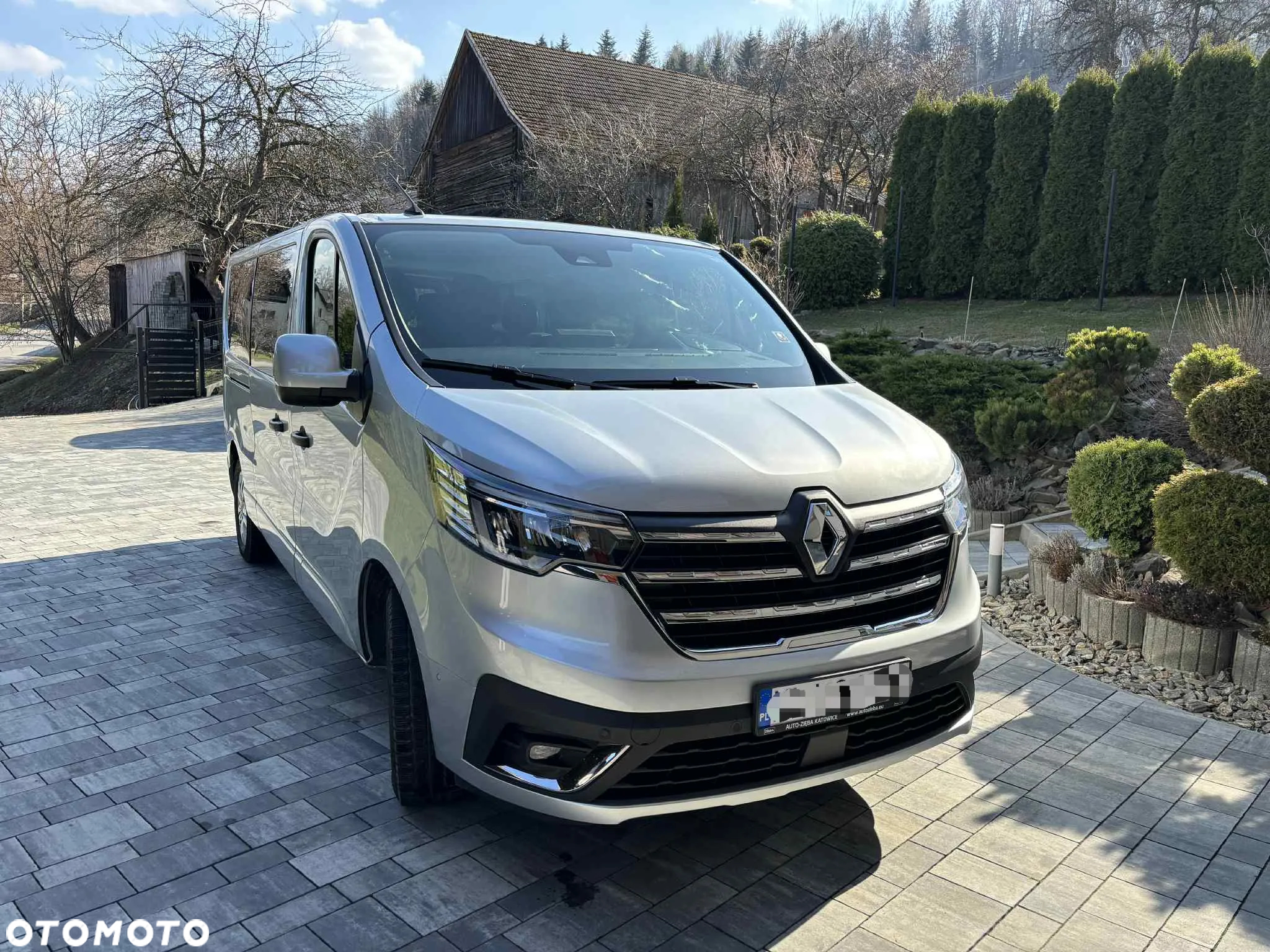 Renault Trafic SpaceClass 2.0 dCi - 4