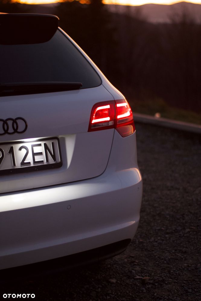 Audi A3 2.0 TDI DPF Ambiente - 8
