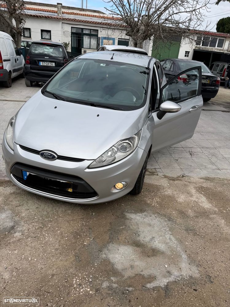 Ford Fiesta - 1