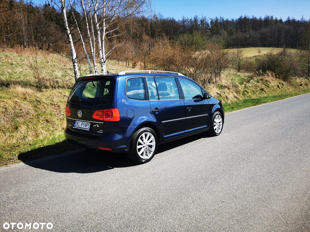Volkswagen Touran - 17