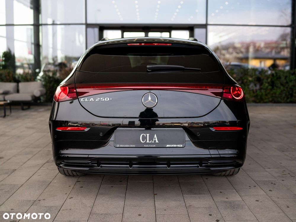 Mercedes-Benz CLA - 5
