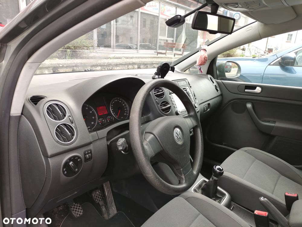 Volkswagen Golf Plus 1.6 FSI Comfortline - 3