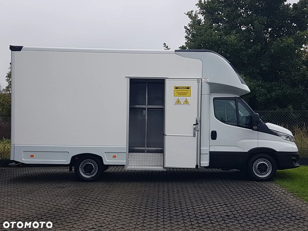 Iveco DAILY KONTENER NISKOPODŁOGOWY 4,43x2,23x2,42 SKLEP FOODTRUCK BAR KLIMA KONIOWÓZ KAMPER - 27