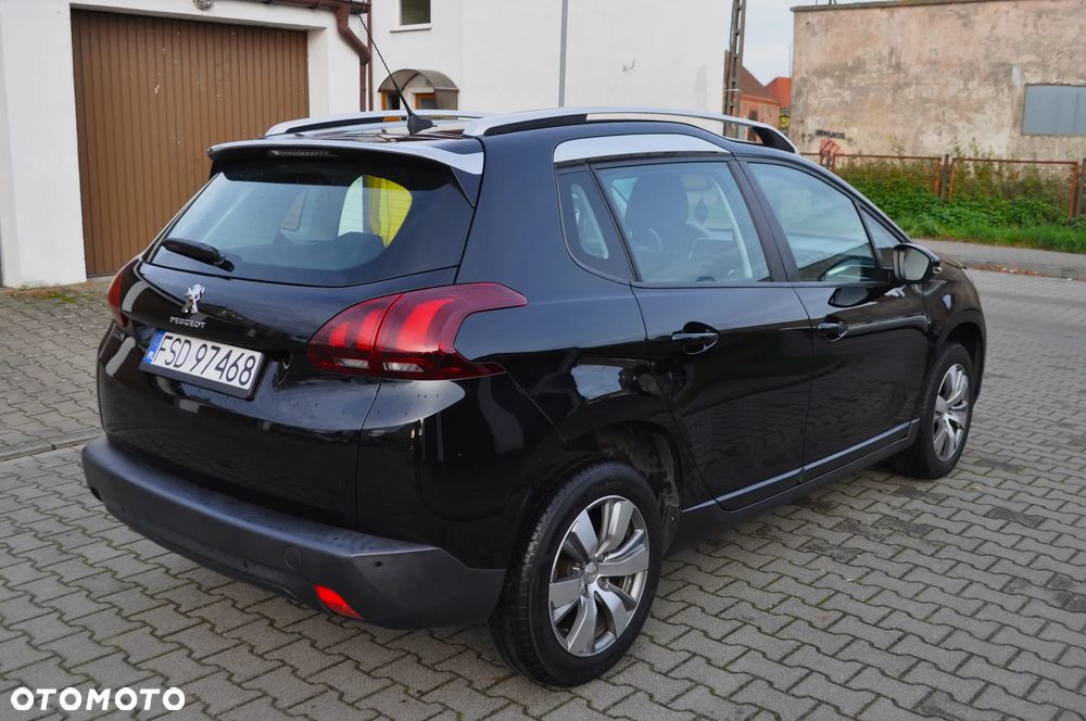 Peugeot 2008 1.2 Pure Tech Style S&S - 6