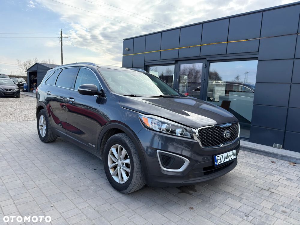 Kia Sorento - 4